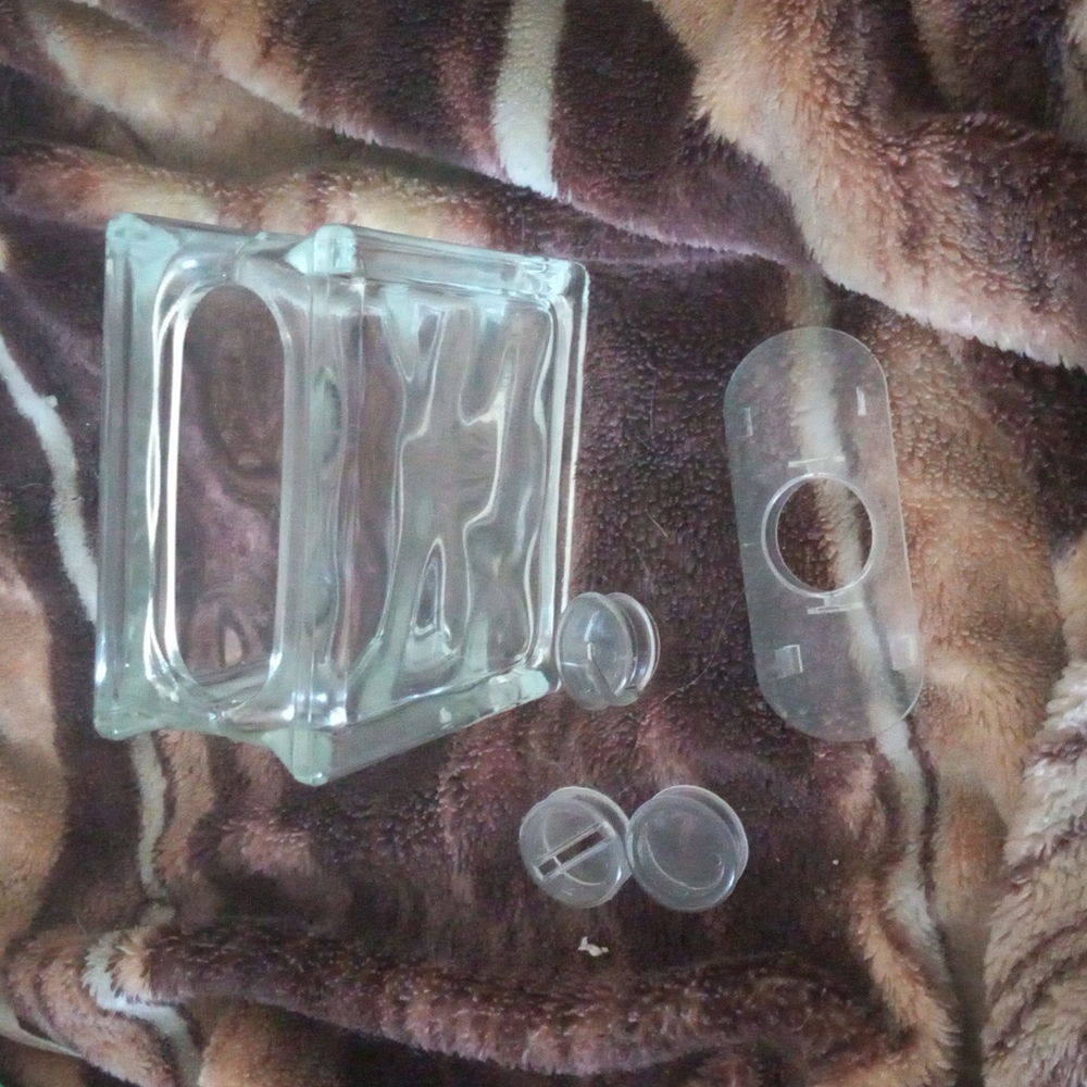 Glass brick
